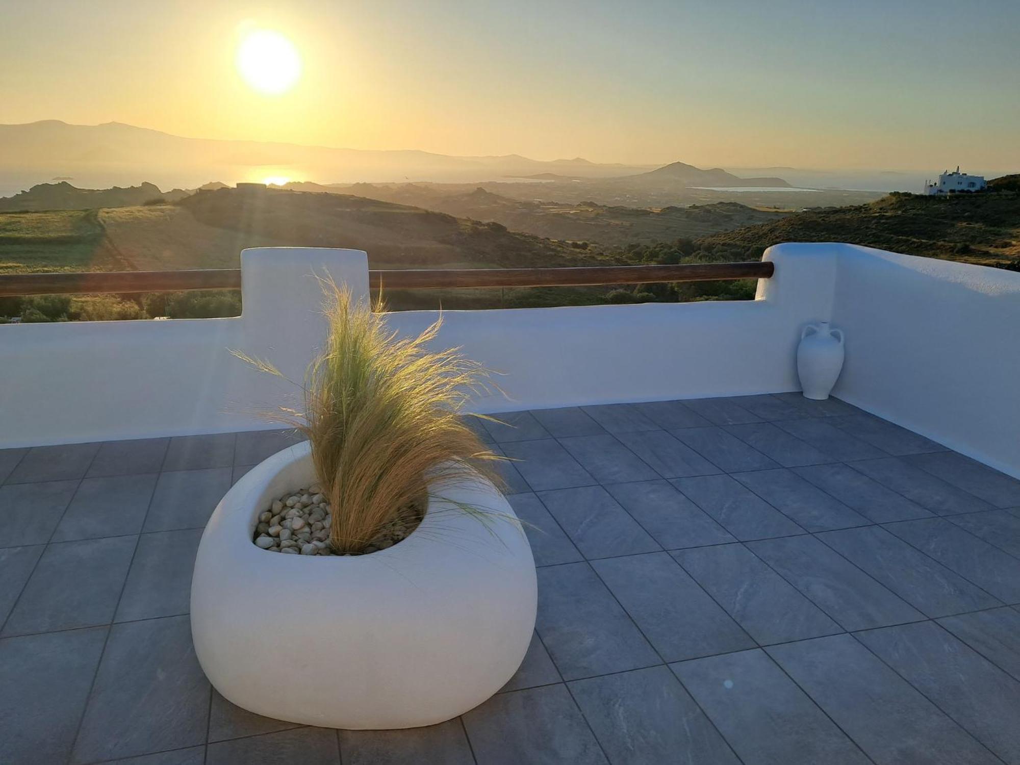Ariadne'S Crown Luxury Suites With Private Pool Vívlosz Kültér fotó