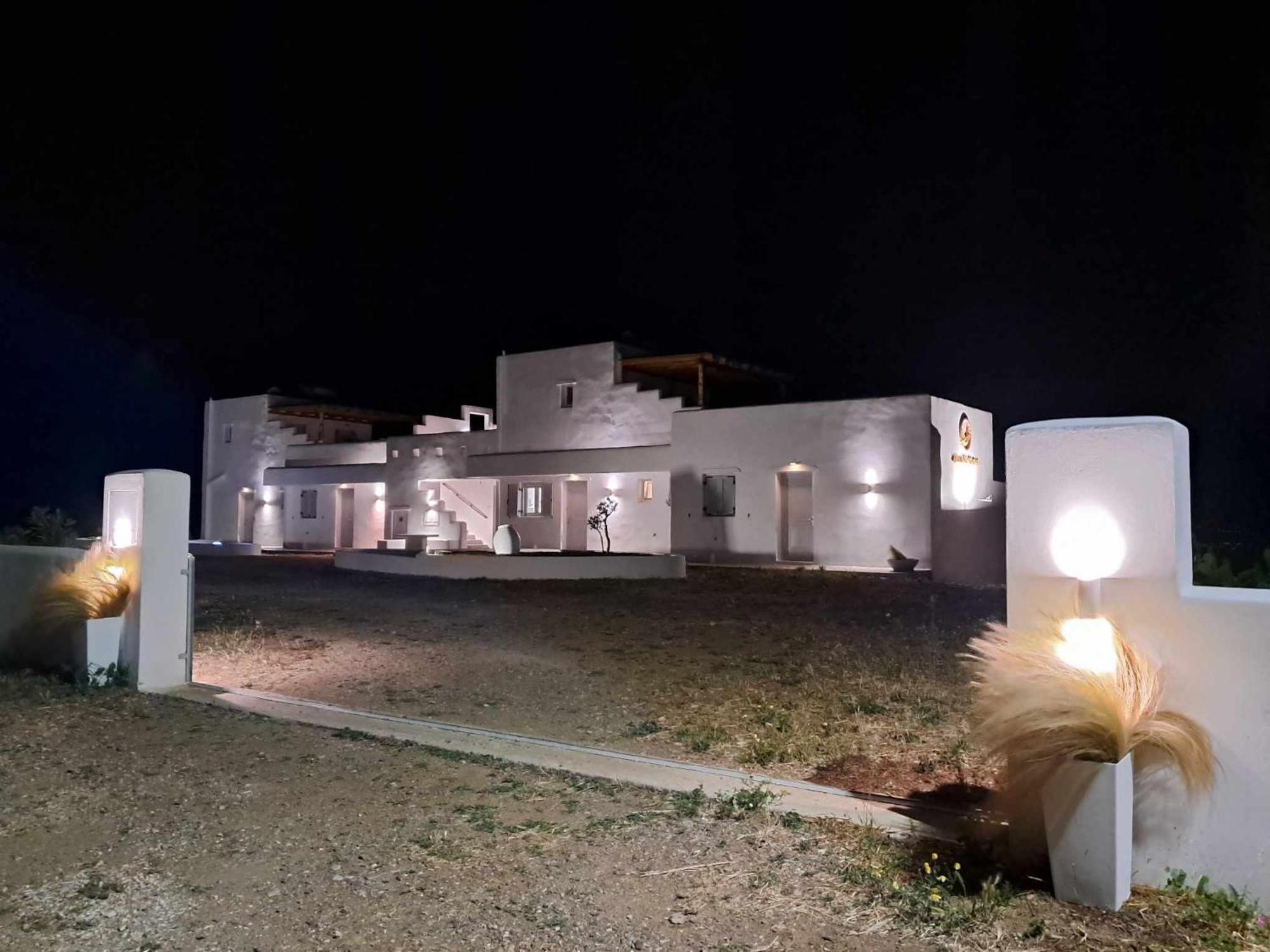 Ariadne'S Crown Luxury Suites With Private Pool Vívlosz Kültér fotó